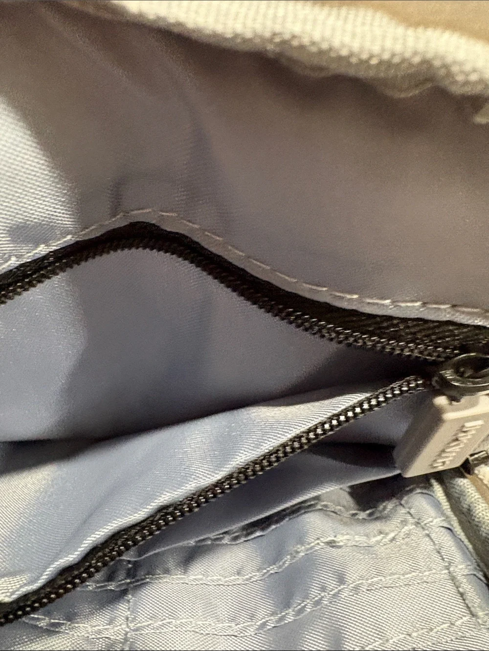 Ikwhip Metallic Matte Silver Everyday Crossbody Bag. Lots of pockets! Web strap